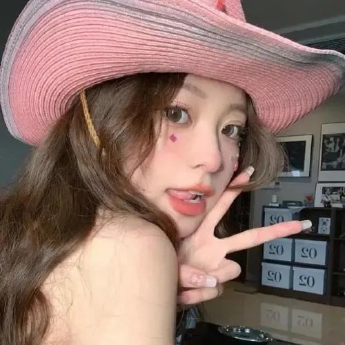 顶流粉丝又出大瓜：隐婚生子，服务器被挤瘫痪，72小时